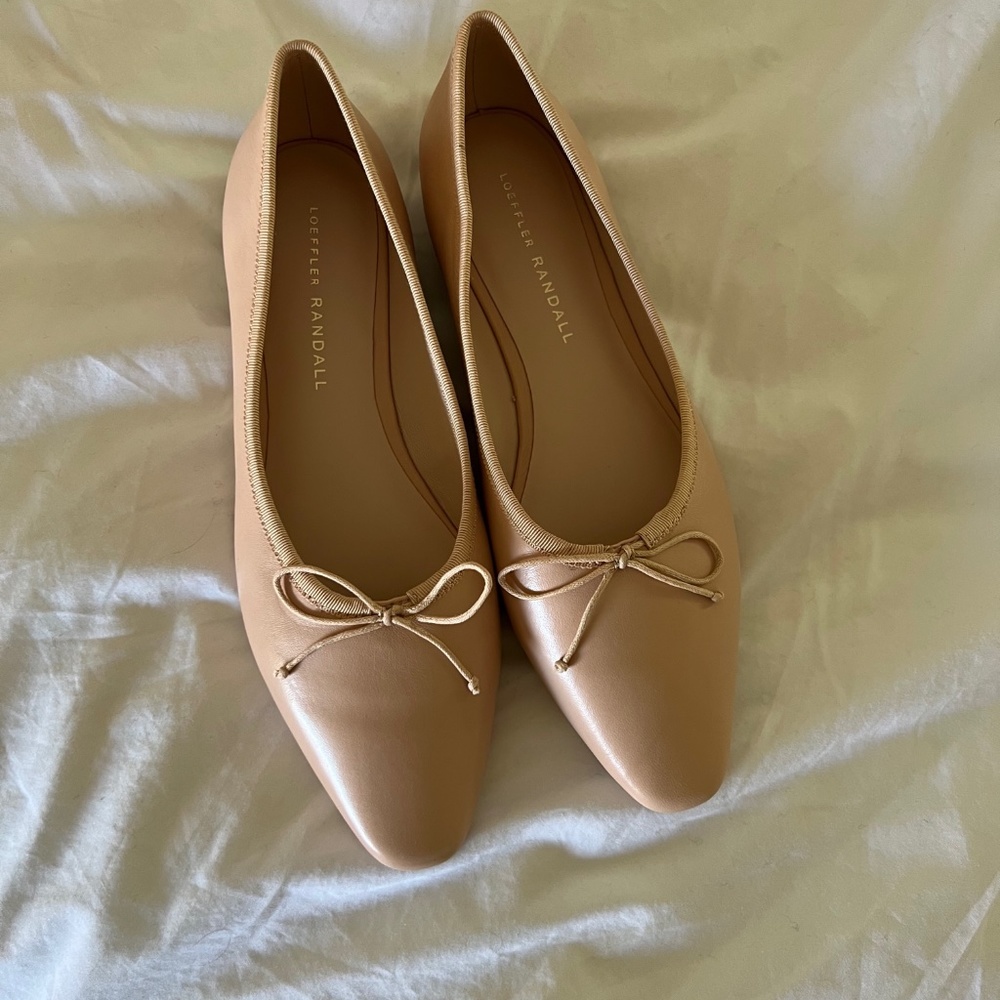 NIB Loeffler Randall Georgie Flats in Blush, sz 7